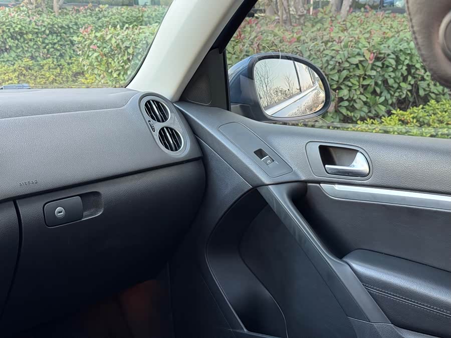 大众 Tiguan 2012 汽车图片 #17