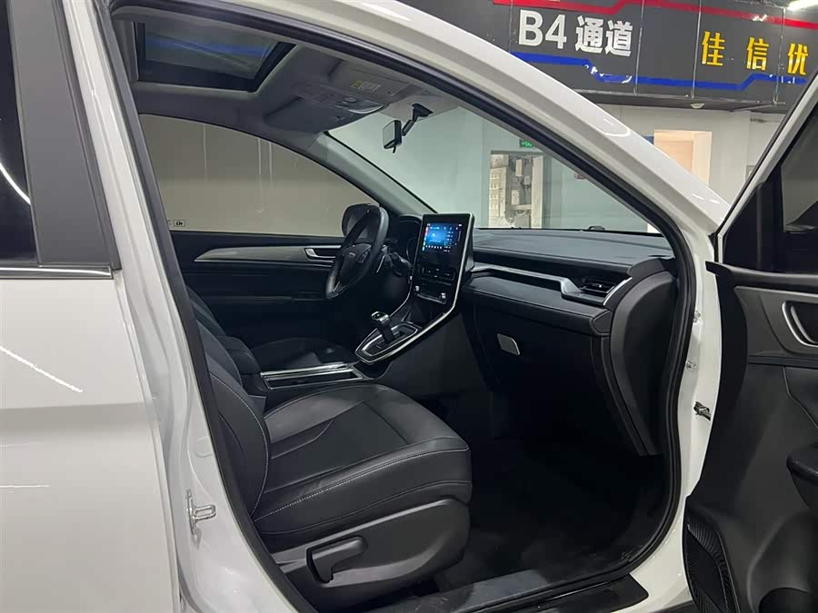 Haval M6 2021 car image #17
