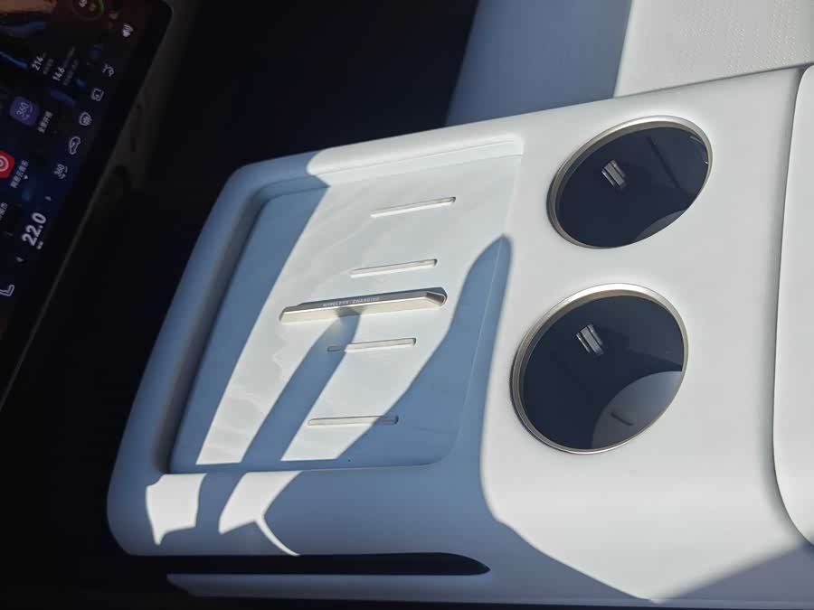 Avatr 07 2025 imagem de carro #17