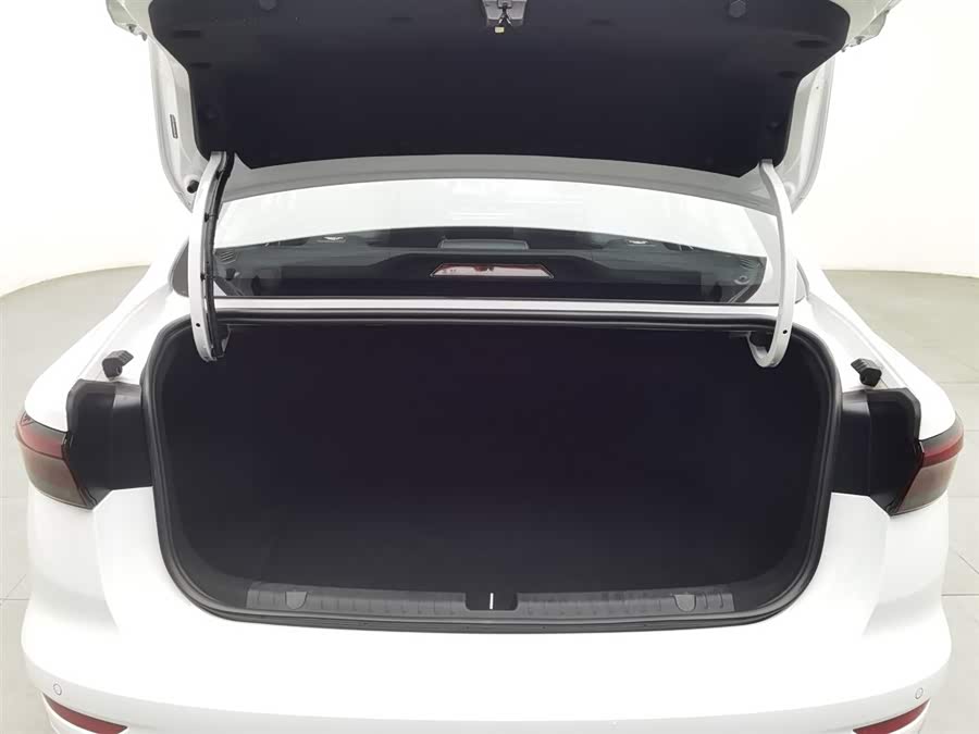 GEELY Emgrand 2023 car image #17