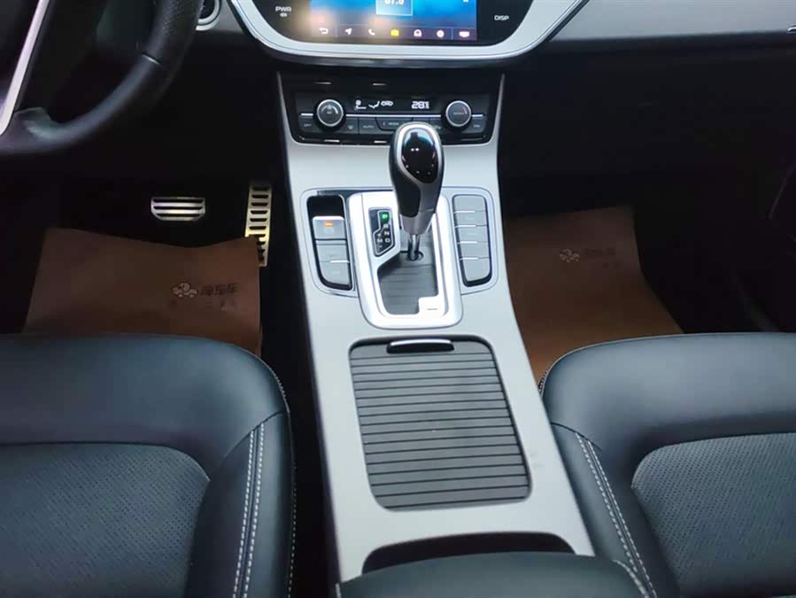 GEELY Emgrand GS 2018 car image #17