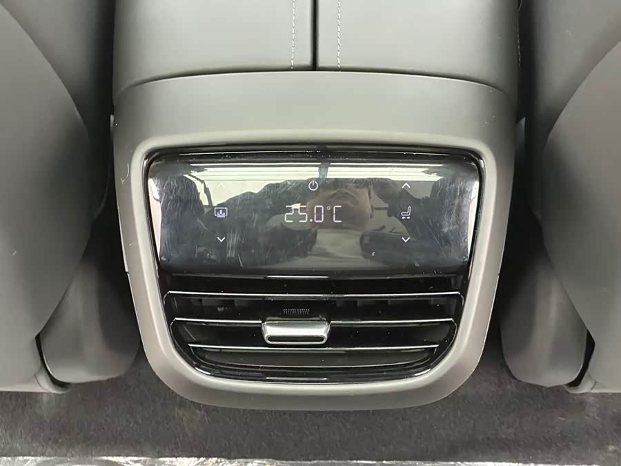 Deepal S07 2023 image de voiture #17