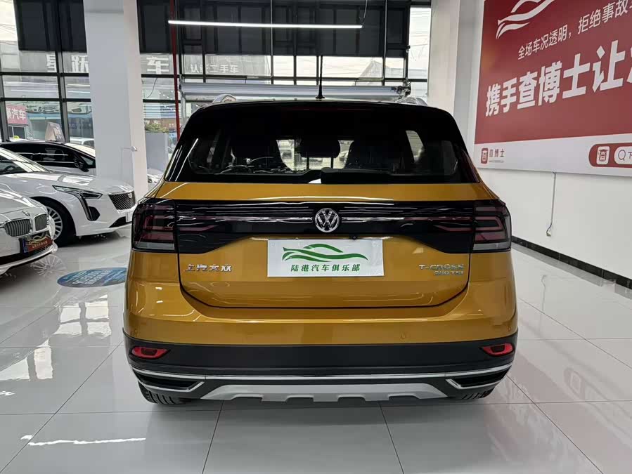 Volkswagen T-Cross 2020 car image #17