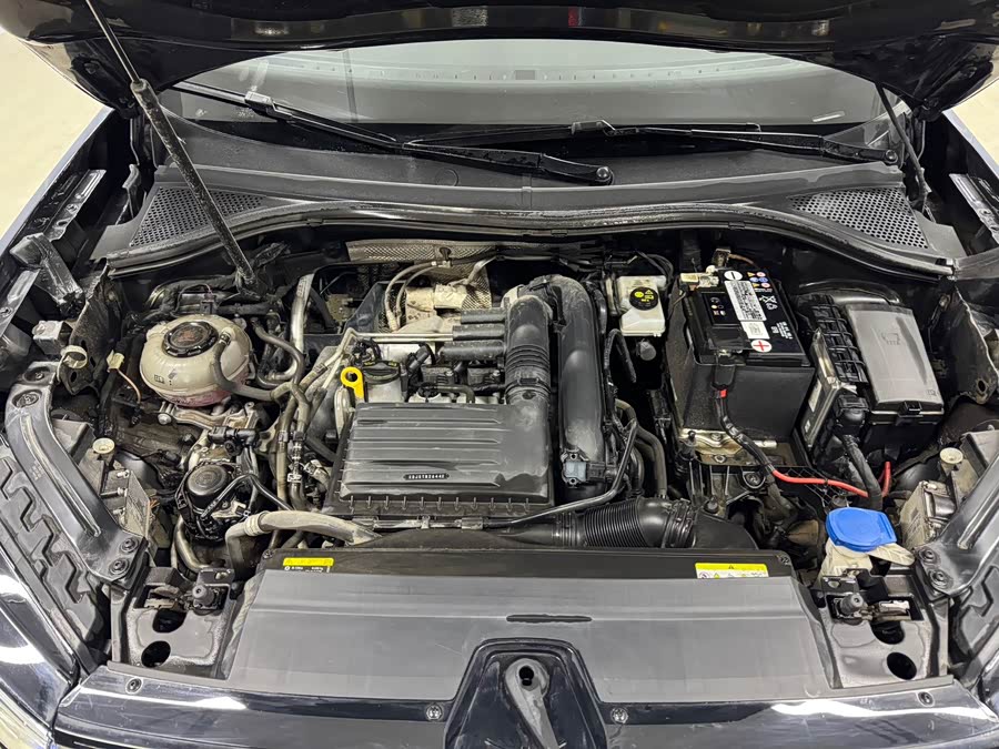 Volkswagen Tayron 2023 immagine di auto #17