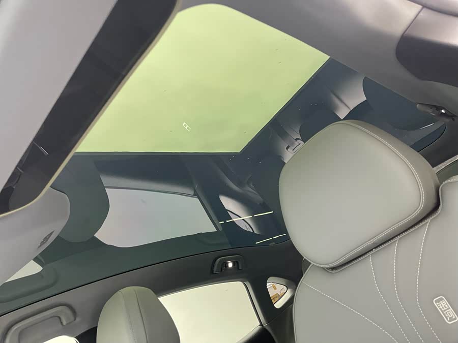 GEELY 2024 car image #17