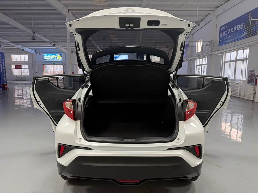 Toyota Izoa 2021 car image #17