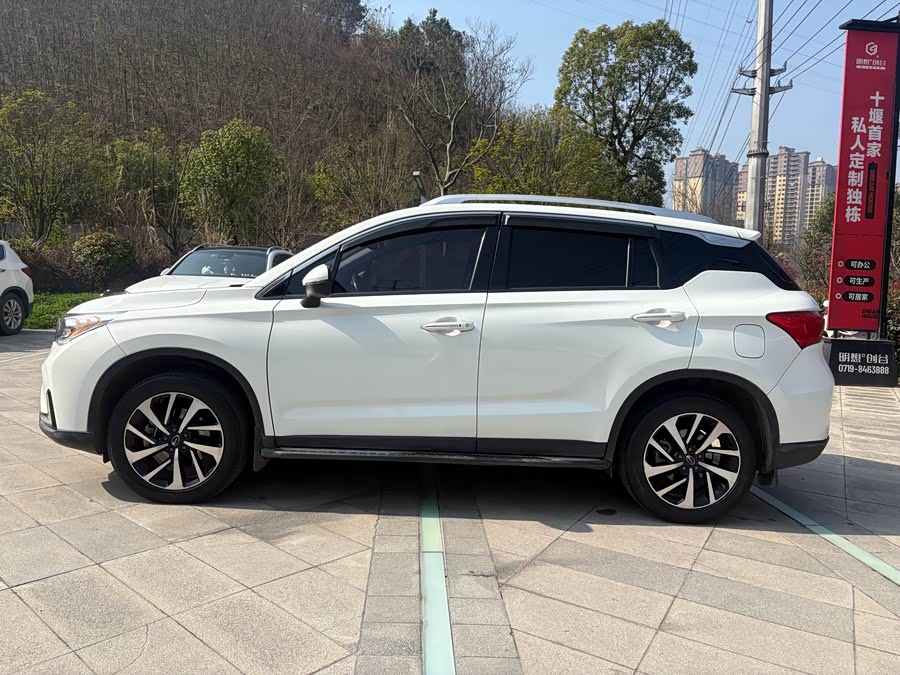 GAC Qizhi PHEV 2018 صورة سيارة #17