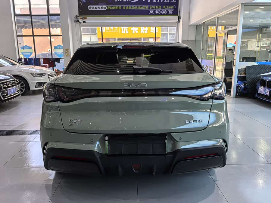 BYD Seal 06GT 2025 immagine di auto #17