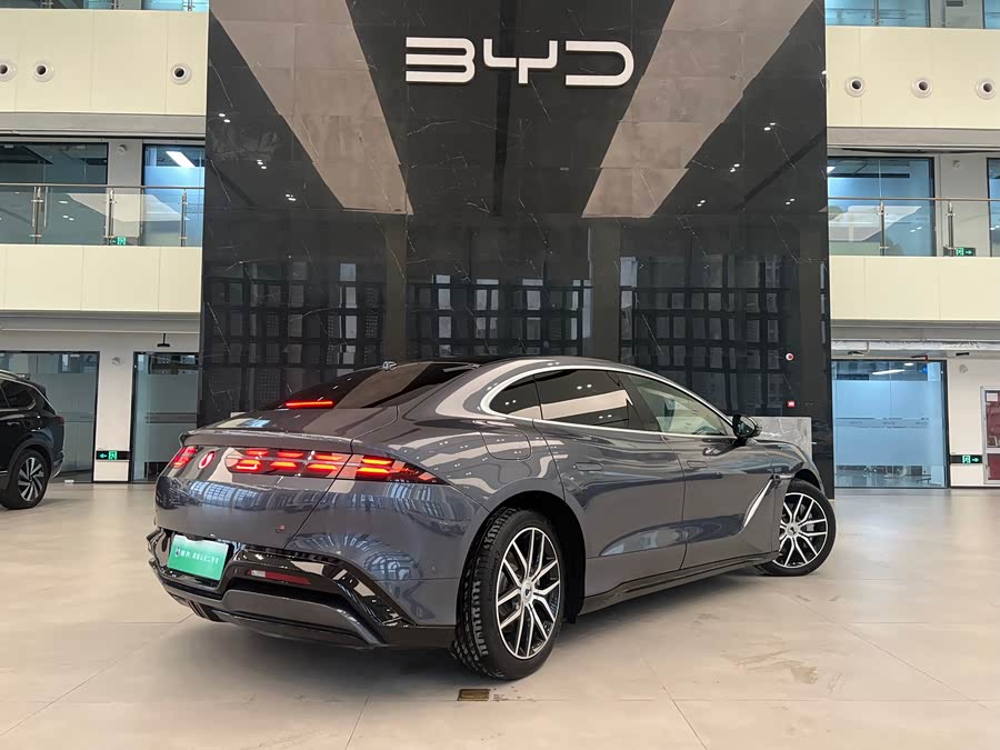 Denza Z9 2024 car image #17