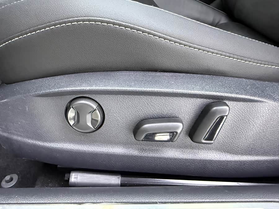 Volkswagen CC (FAW-Volkswagen) 2020 изображение автомобиля #17