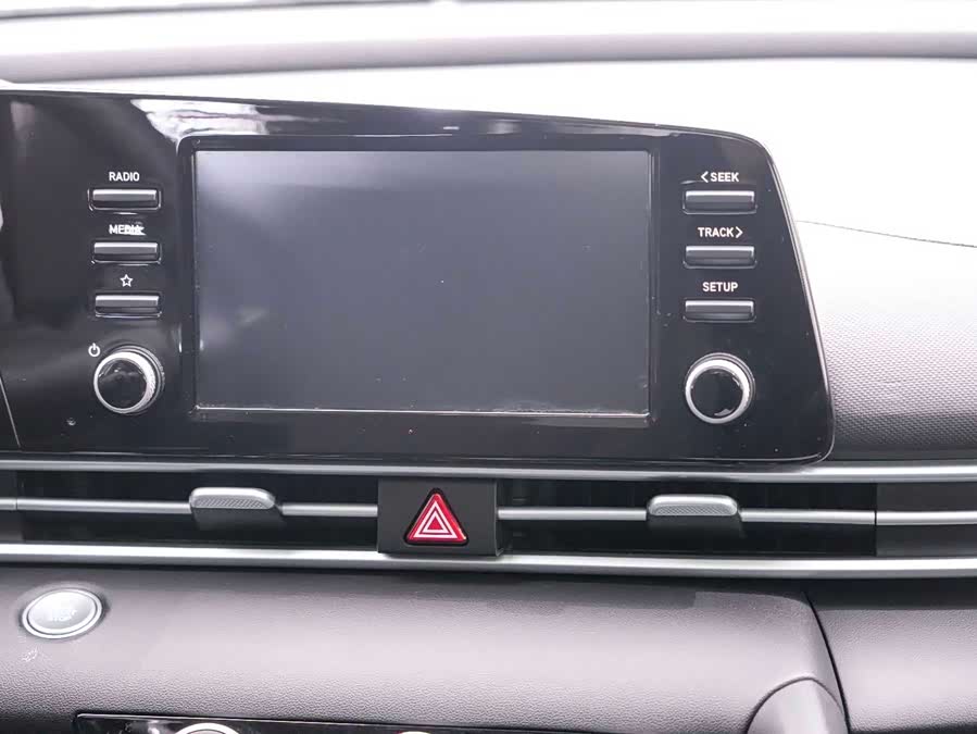 Hyundai Elantra 2024 imagen de coche #17