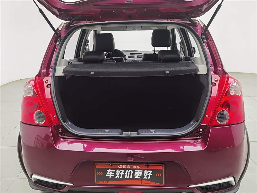 Suzuki Swift 2017 car image #17