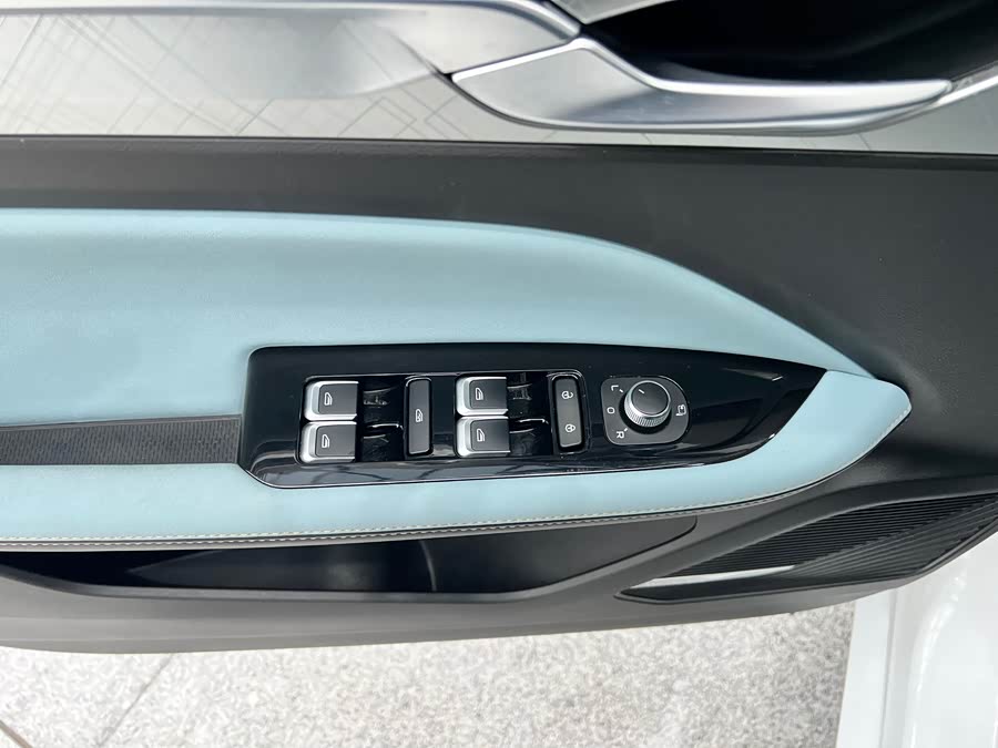 GEELY Emgrand L 2022 imagem de carro #17