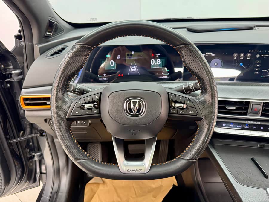 Changan UNI-T 2022 car image #17