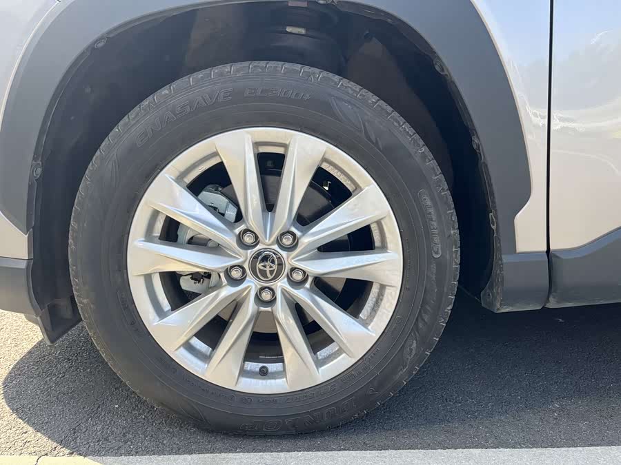 Toyota Corolla Cross 2024 immagine di auto #17