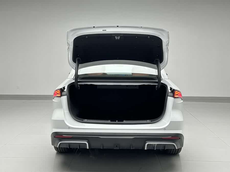 吉利汽车 银河L6 2025 汽车图片 #17