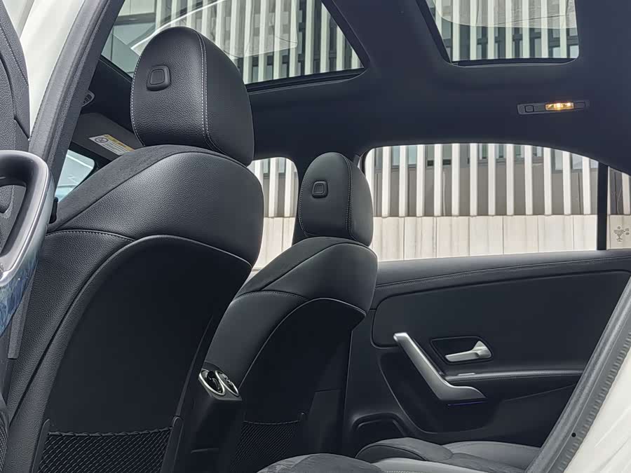 Mercedes-Benz A Class 2023 immagine di auto #17