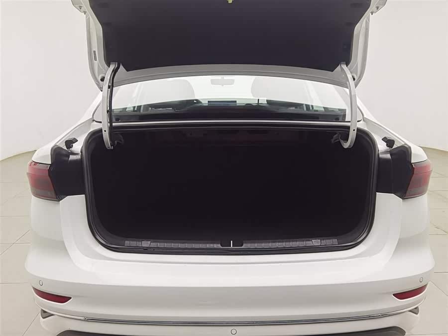GEELY Emgrand 2023 car image #17