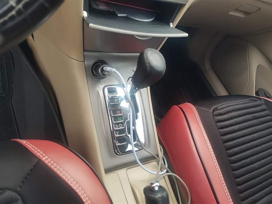 Toyota Corolla (Classic) 2015 car image #17