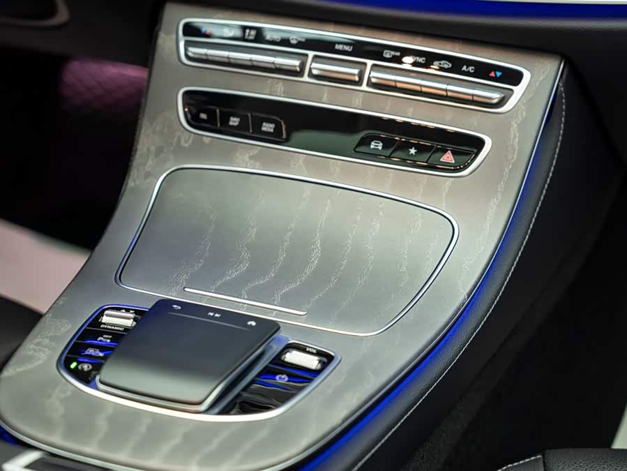 Mercedes-Benz E Class 2023 car image #17