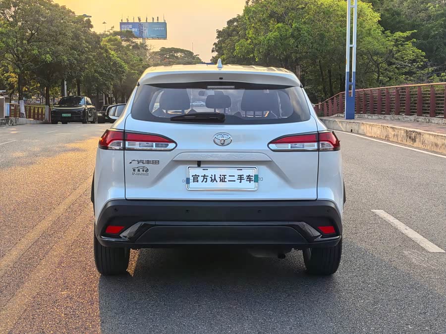 Toyota Frontlander 2024 car image #17