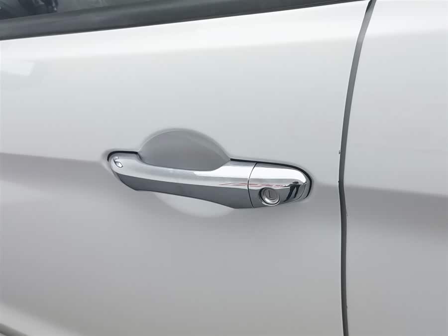 JAC 2023 car image #17