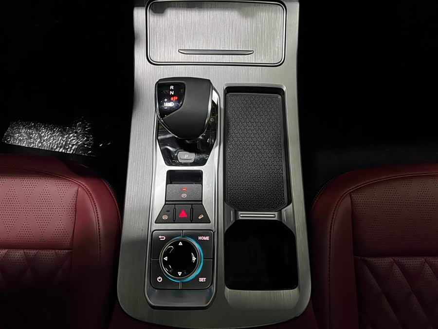 Jetour X70 PLUS 2025 #17 Jetour X70 PLUS 2025 car image #17