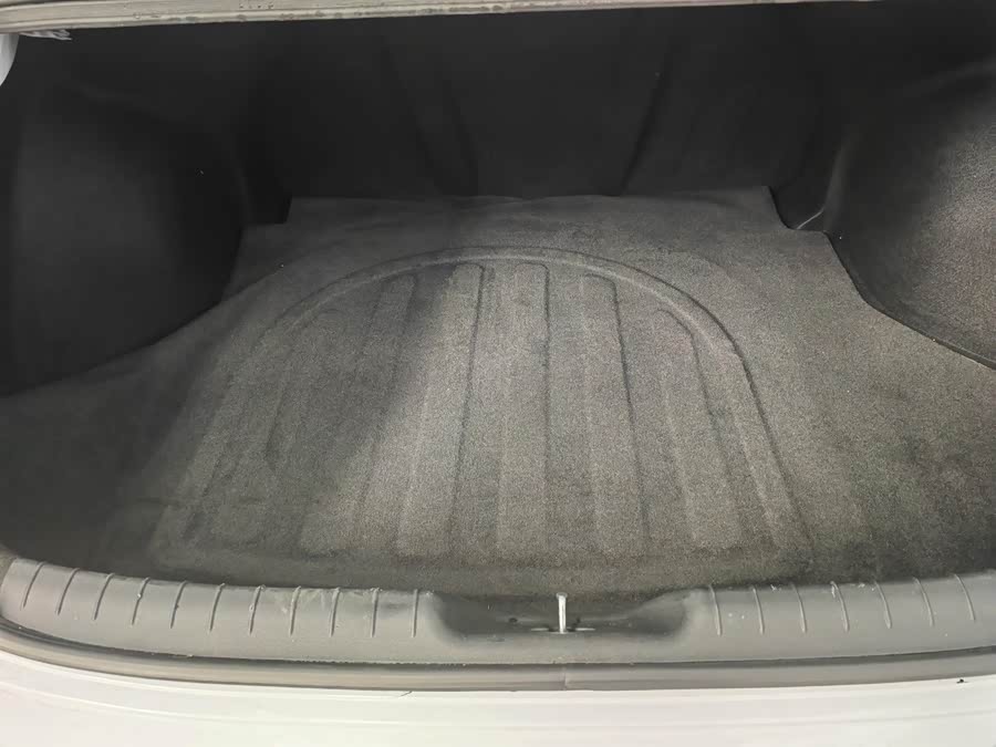 Hyundai Elantra 2023 immagine di auto #17