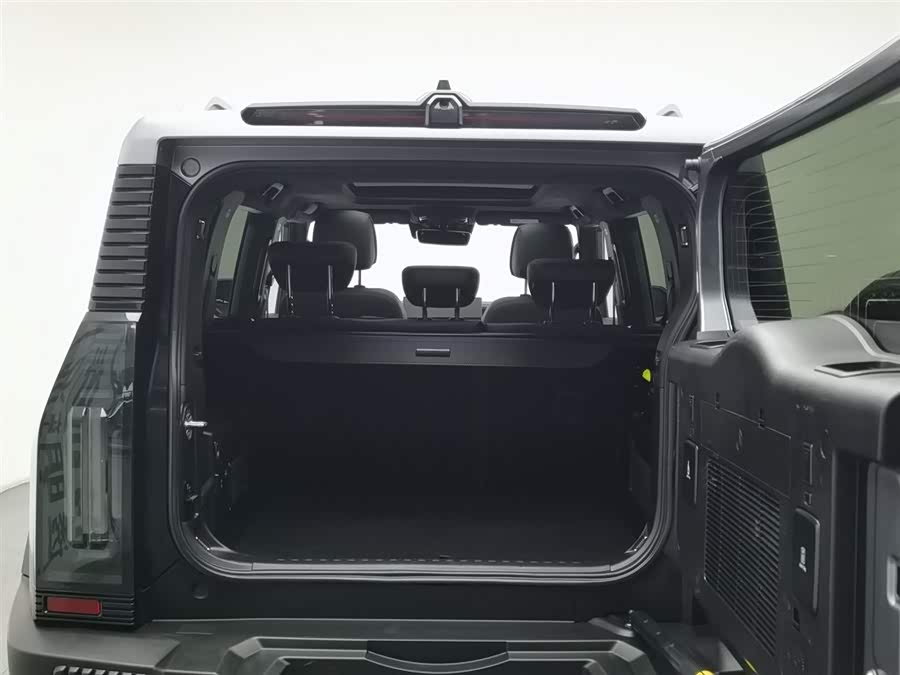 Jetour Traveller 2023 car image #17