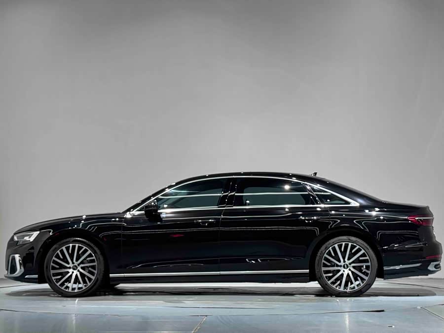 Audi A8 2023 imagen de coche #17