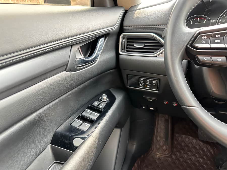 Mazda CX-5 2023 car image #17