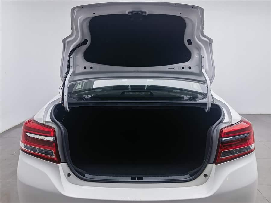 Toyota Yaris L Zhixiang 2018 immagine di auto #17