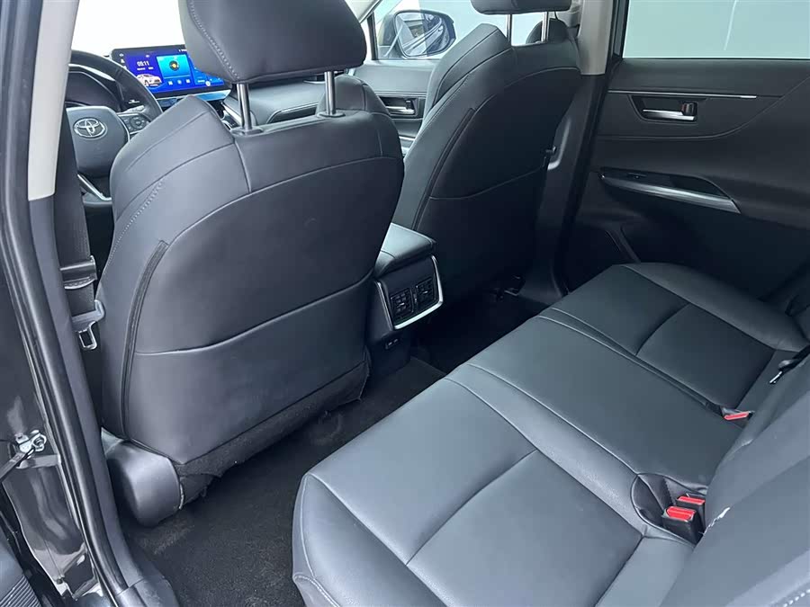 Toyota Venza 2023 car image #17