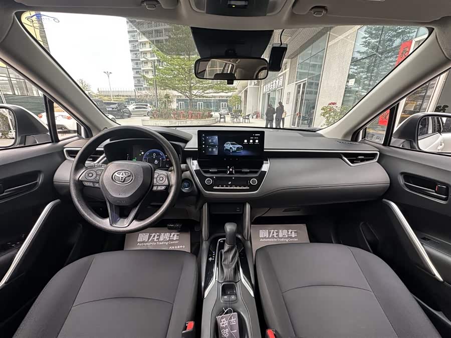 Toyota Corolla Cross 2023 immagine di auto #17