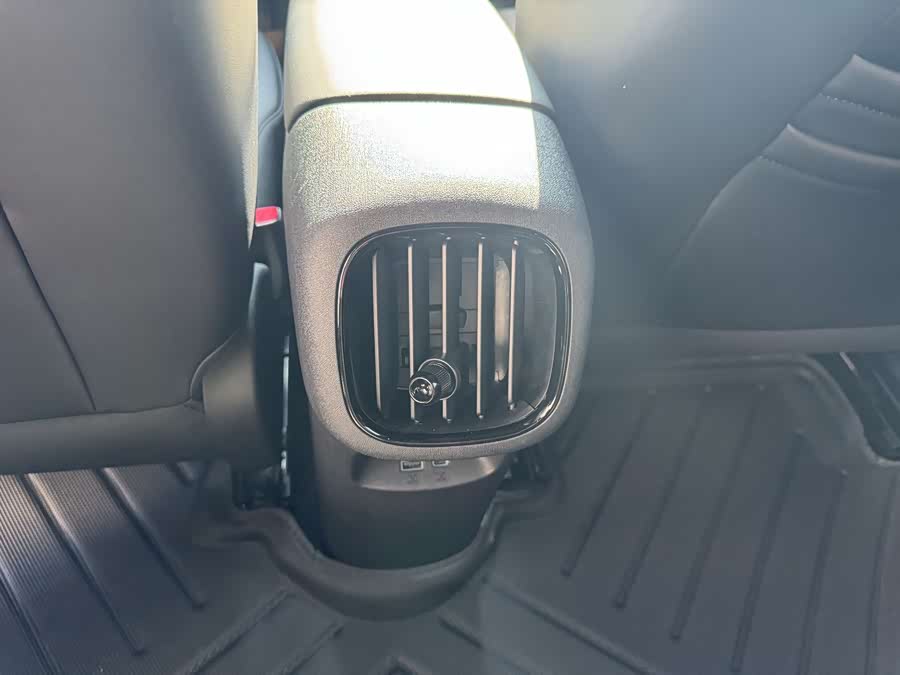 BYD Dolphin 2025 صورة سيارة #17