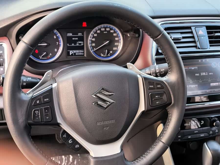 Suzuki SX4 S-CROSS 2018 imagem de carro #17