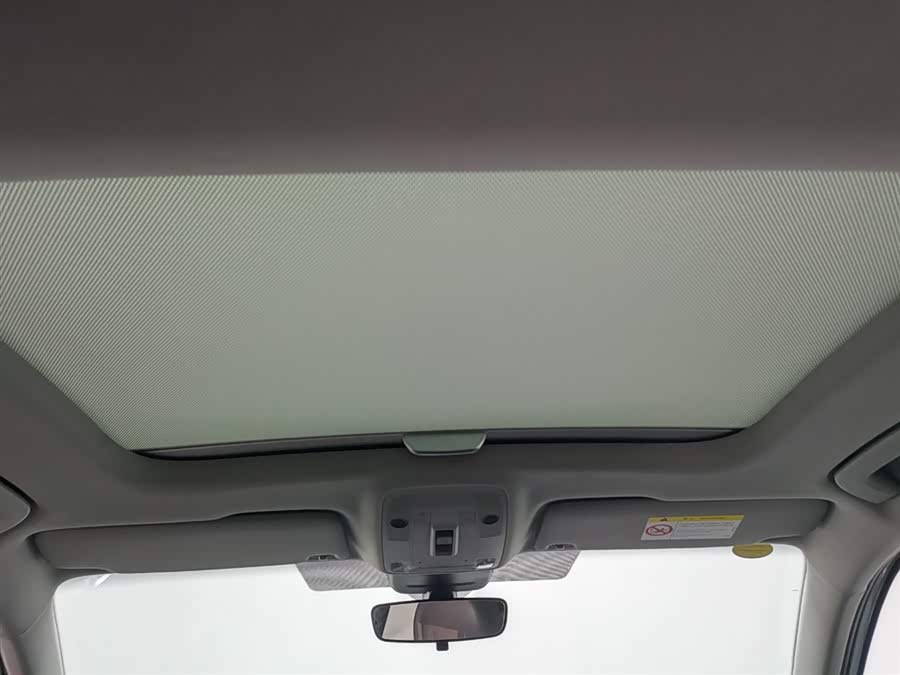 Audi Q2L 2024 صورة سيارة #17