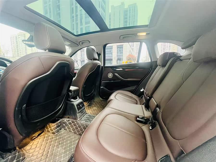 BMW X1 2023 car image #17