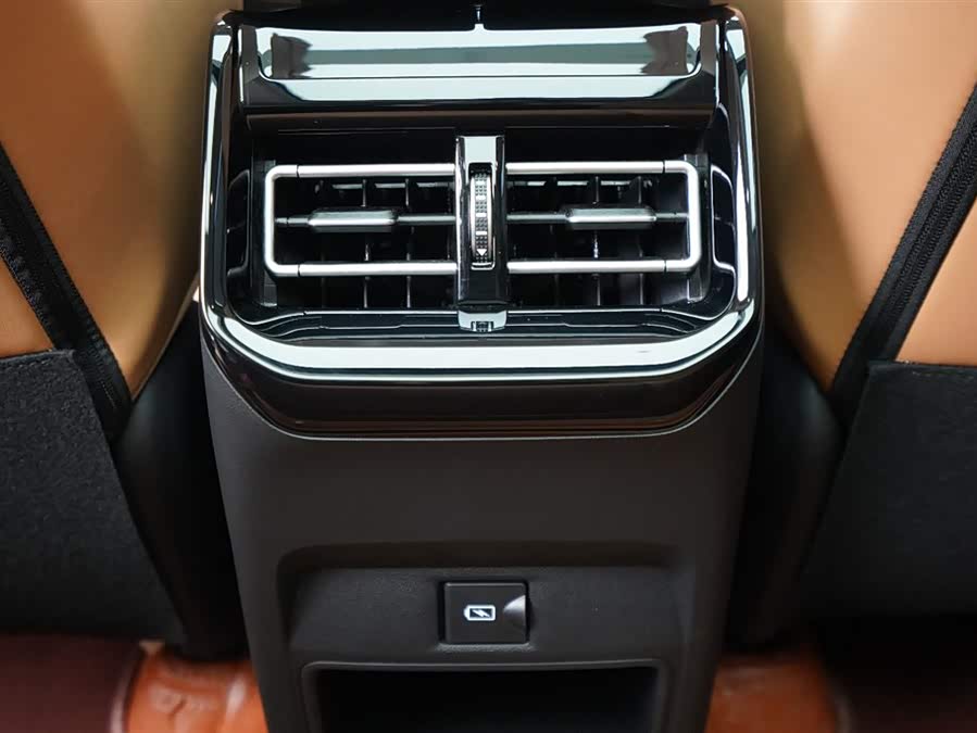 T5 EVO 2024 car image #17
