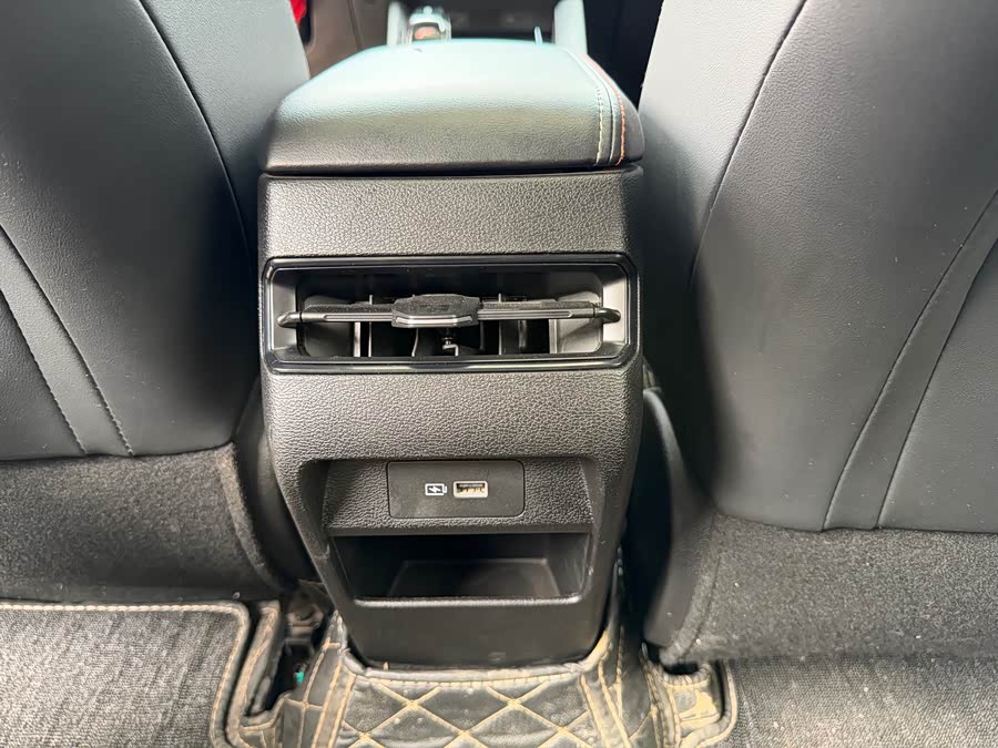 GEELY Binray 2022 car image #17