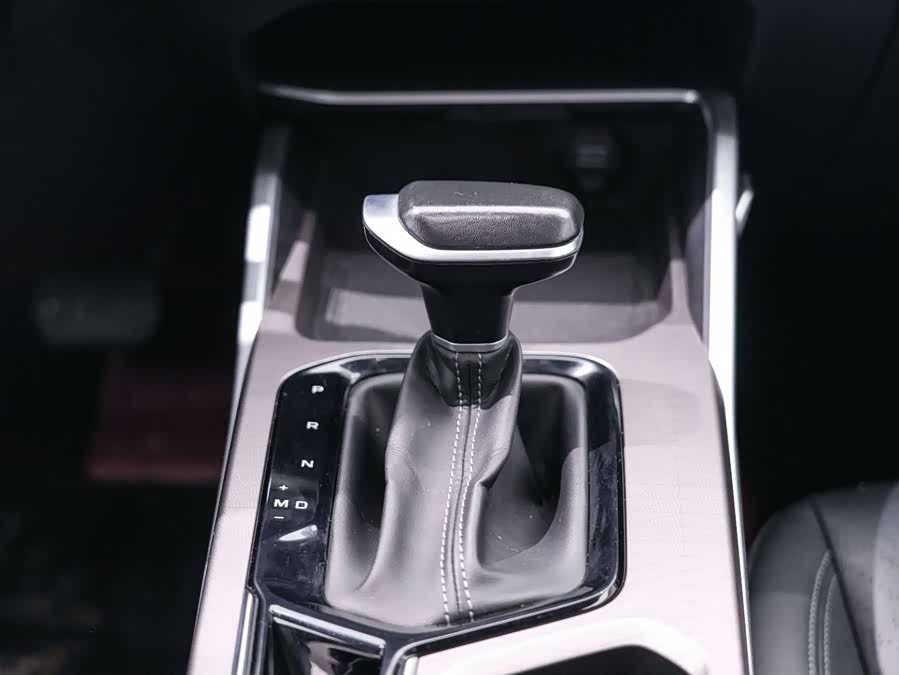 GEELY Emgrand 2021 car image #17