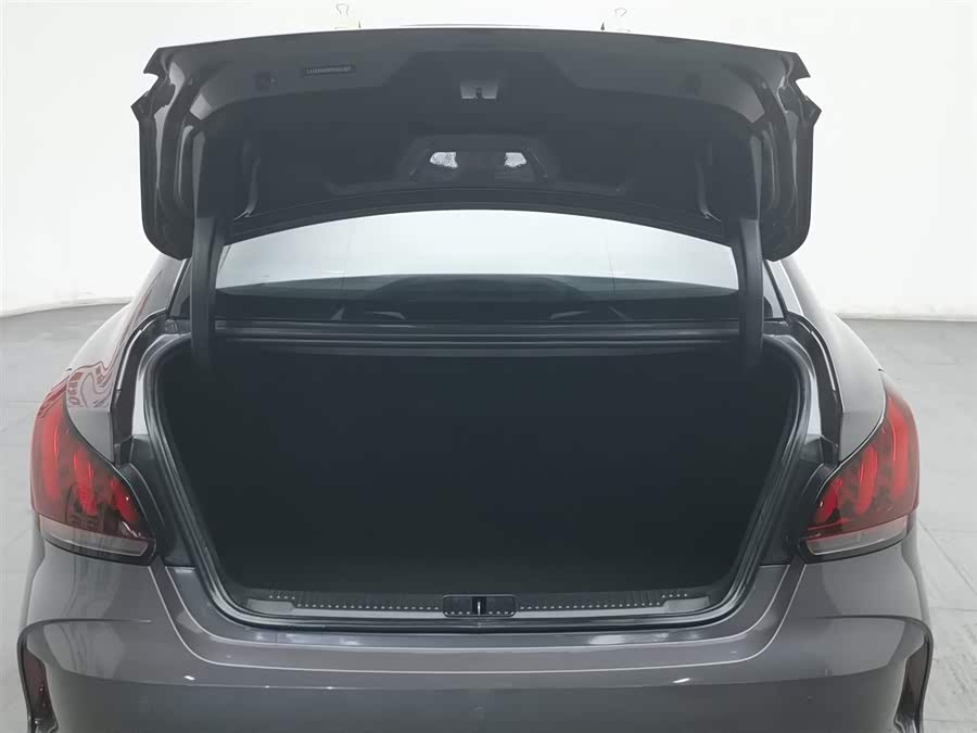 MG 5 2024 car image #17