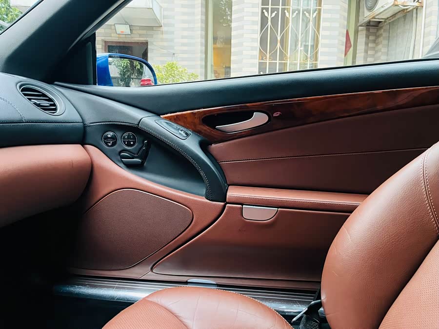 Mercedes-Benz SL Class 2007 car image #17