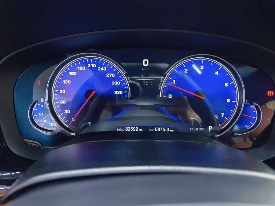 BMW 5 Series 2017 car image #17