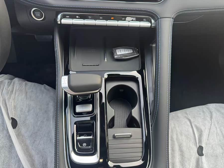 GEELY Preface 2025 изображение автомобиля #17