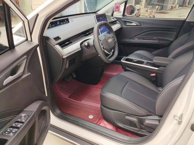 哪吒汽车 哪吒AYA 2024 汽车图片 #17