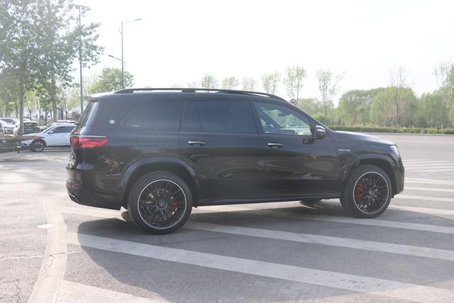 Mercedes-Benz GLS AMG 2024 imagem de carro #17