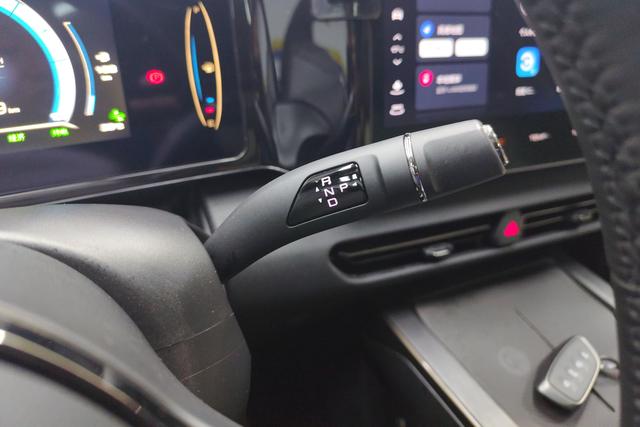 Haval Fierce Dragon 2023 immagine di auto #17