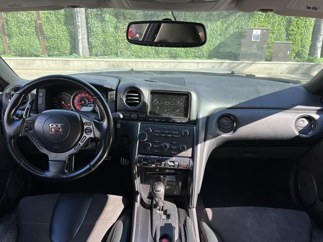 日产 日产GT-R 2011 汽车图片 #17