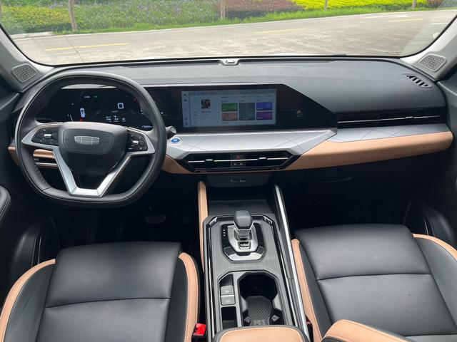 GEELY OkavangoPRO 2024 #17 GEELY OkavangoPRO 2024 car image #17